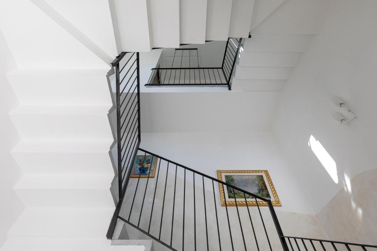 Cadepulan - Lake Como Residence Luaran gambar