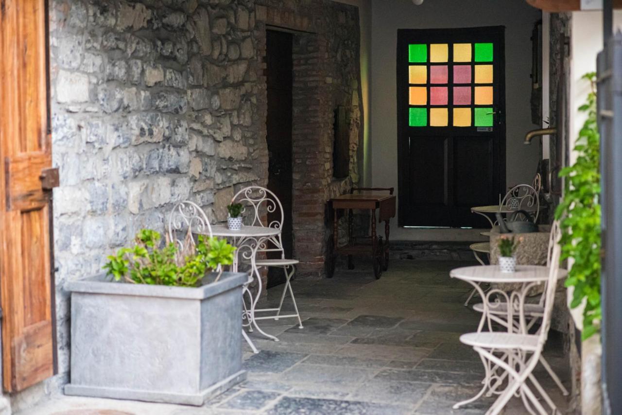 Cadepulan - Lake Como Residence Luaran gambar